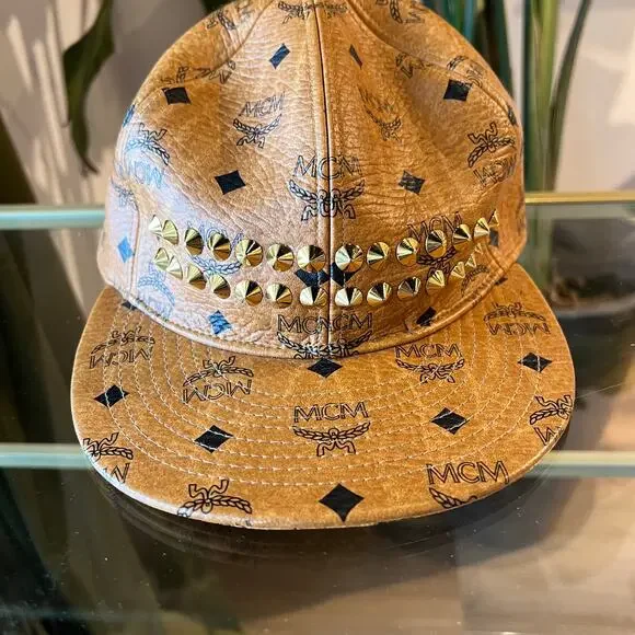 MCM Visetos Monogram Canvas Cap SZM display picture 1